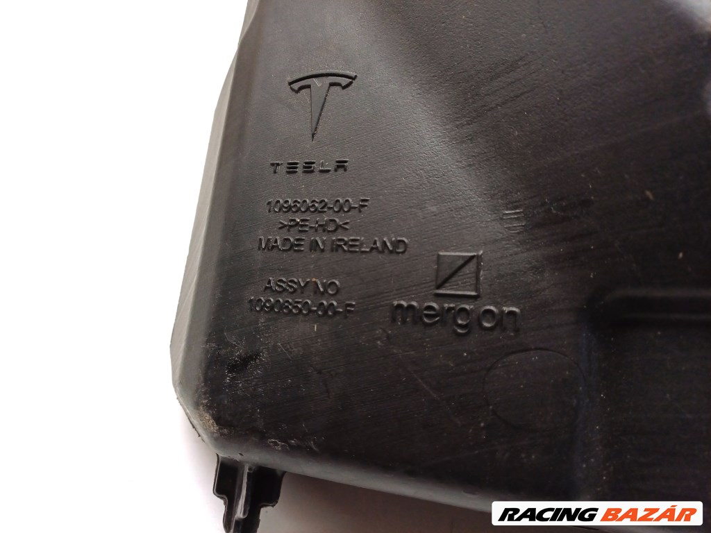 Tesla Model 3 Ablakmosó tartály 109606200f 4. kép