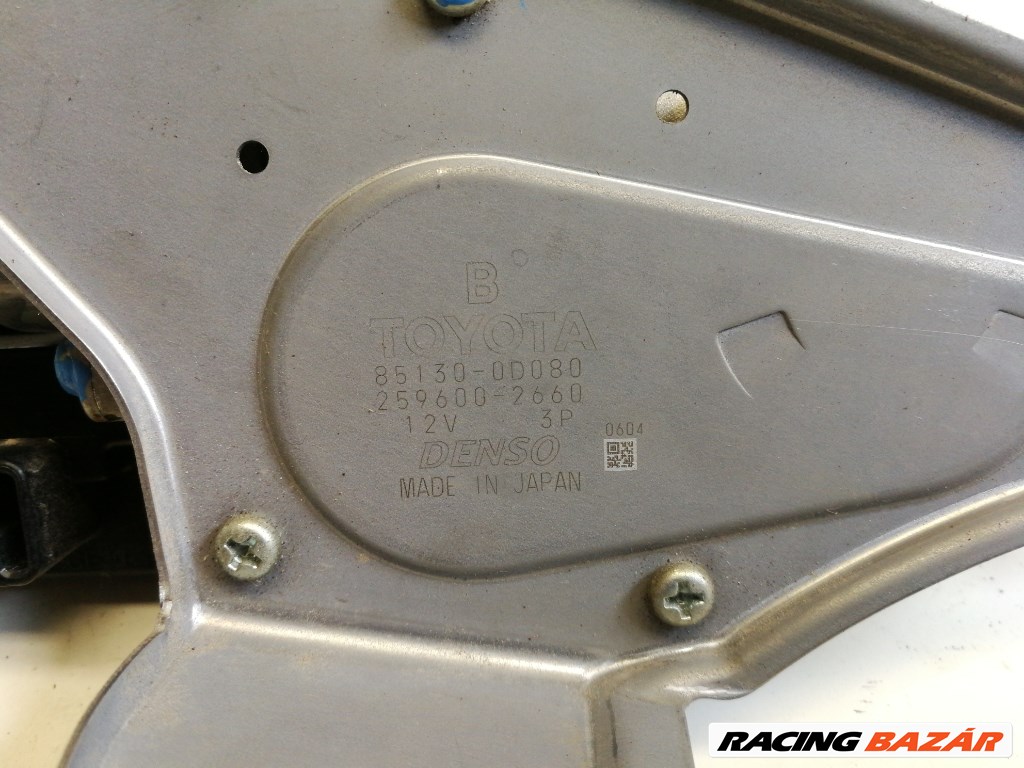Toyota Yaris (XP130) hátsó ablaktörlõ motor 851300D080 3. kép