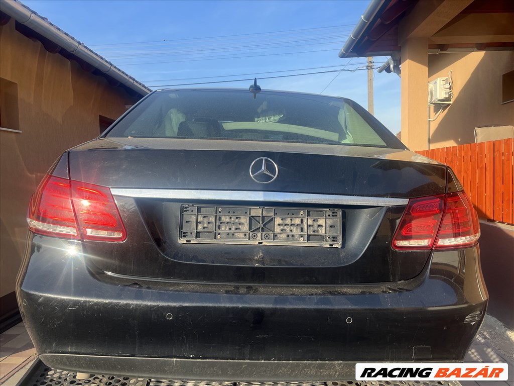 Mercedes E 200 (W212) bontott alkatrészei 1. kép