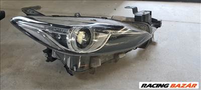 Mazda 3 (BM) Jobb xenon fényszóró 