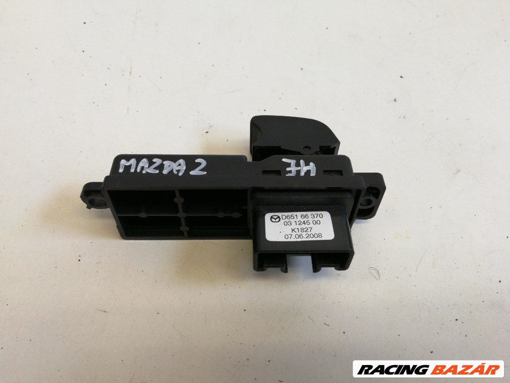 Mazda 2 (DE) jobb hátsó ablakemelõ kapcsoló D65166370 2. kép