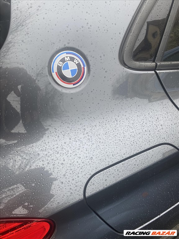 BMW Jubíleumi csomag (embléma szett, felnikupak szett, kormányközép) 3. kép
