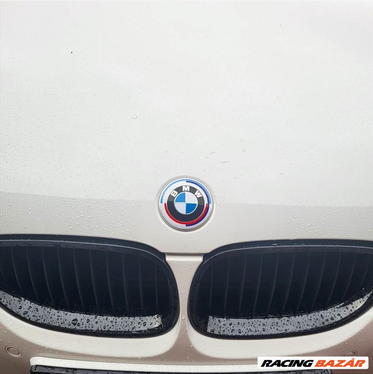 BMW Jubíleumi csomag (embléma szett, felnikupak szett, kormányközép) 4. kép
