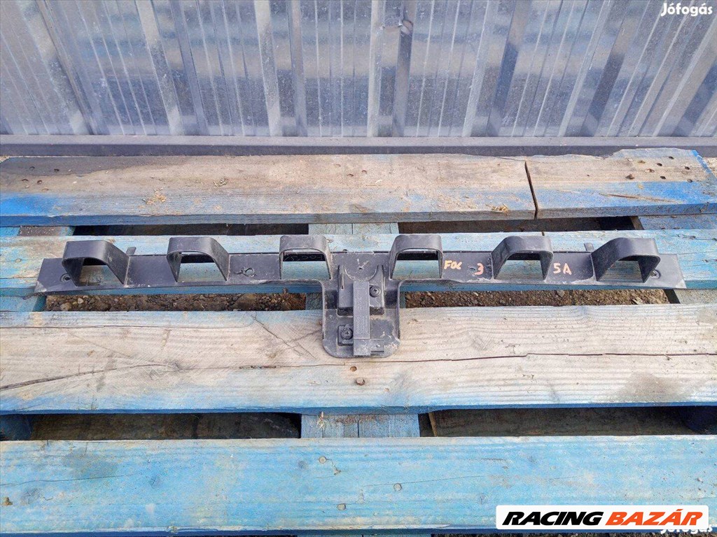 Ford Focus Mk3, 5 ajtós ,hátsó lökhárító tartó bm51a17b86 1. kép