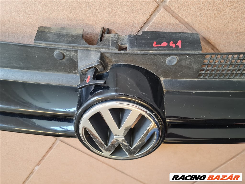 Volkswagen Golf IV hűtőrács LO41 5. kép