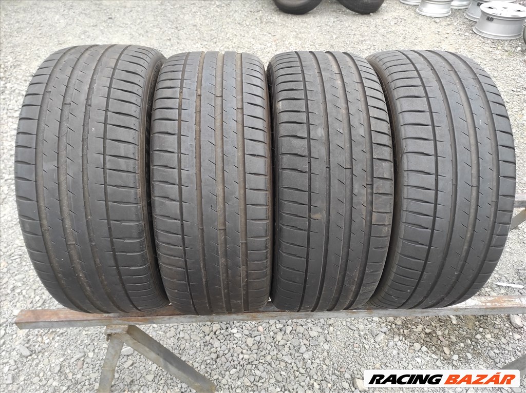 235/4519" újszerű gumi Michelin Pilot Sport4 1. kép