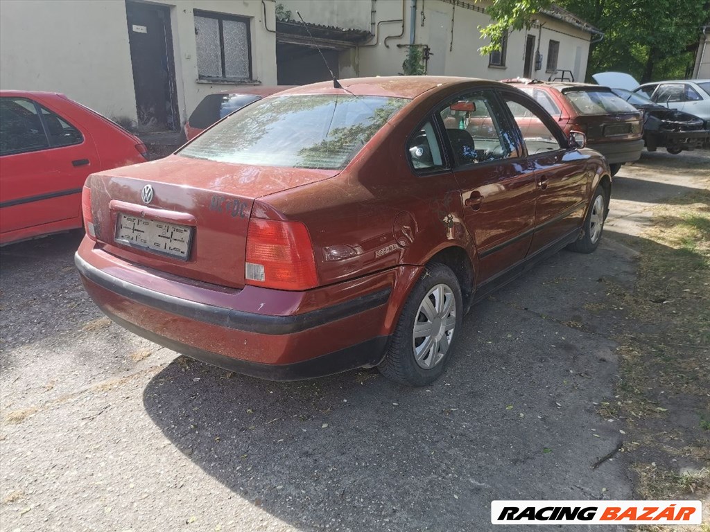 Volkswagen Passat B5 1.6 HÁTSÓ lámpa  3. kép