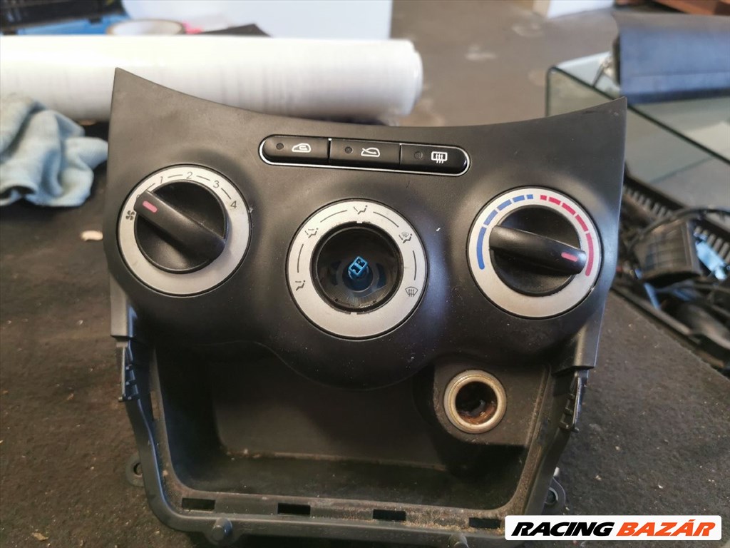 Hyundai i10 (PA) Fűtéskapcsoló (manuális klímás)  972500x0304x 1. kép