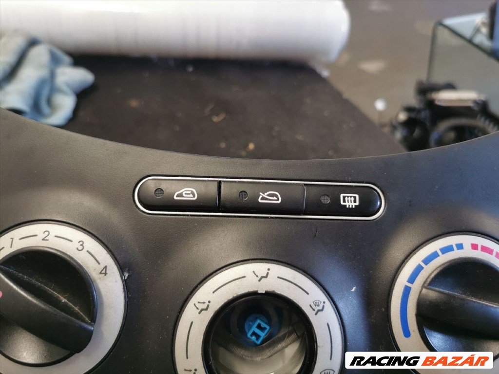 Hyundai i10 (PA) Fűtéskapcsoló (manuális klímás)  972500x0304x 4. kép
