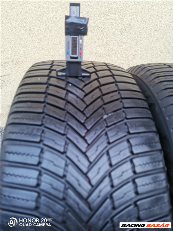  235/5517" újszerű Bridgestone négyévszakos gumi gumi 1. kép