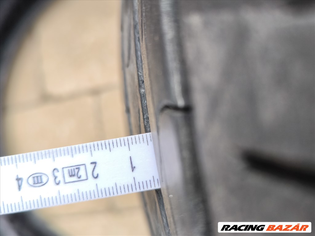  235/55 R17" használt Pirelli nyári gumi 2017-es, Profilmélység 3,5mm 2. kép