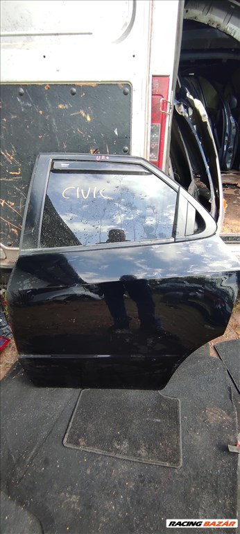 Honda Civic VIII Bal hátsó ajtó  1. kép