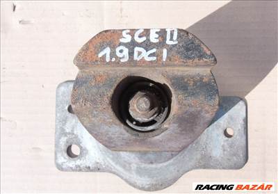 Renault Scénic II 1.9 dCi motortartó bak 8200302872