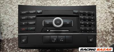 Mercedes fejegység dvd navigáció mp3  a2129068800