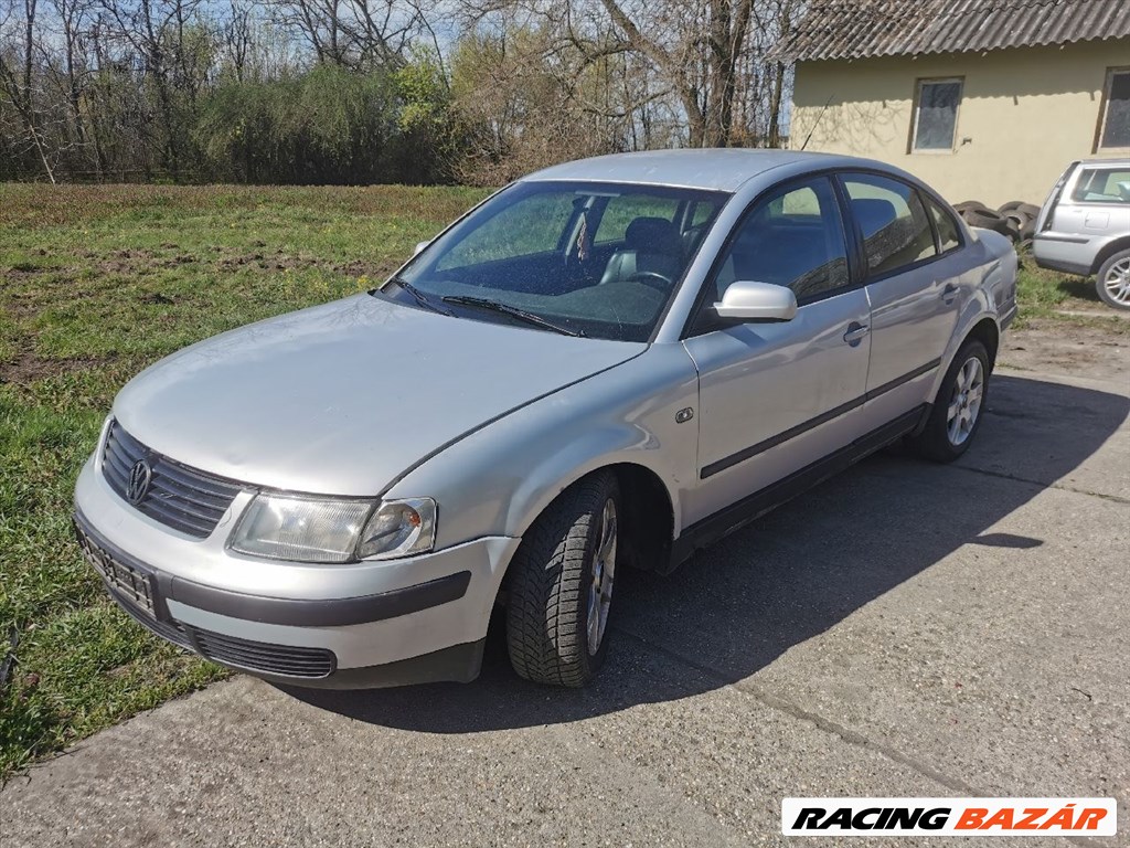 Volkswagen Passat B5 1.9 TDI ELSŐ lökhárító  3. kép