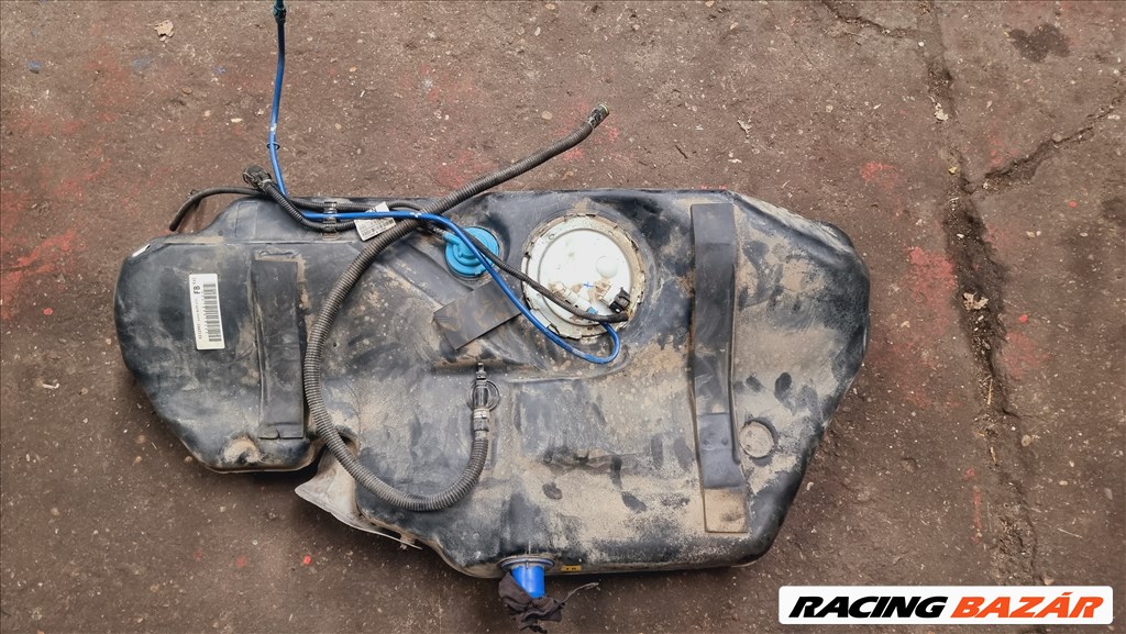 Opel Astra H 1.4 benzintank  13224309-310 1. kép