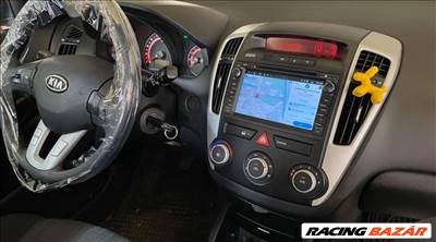 Kia Ceed CarPlay Android Multimédia GPS Fejegység Rádió Tolatókamerával
