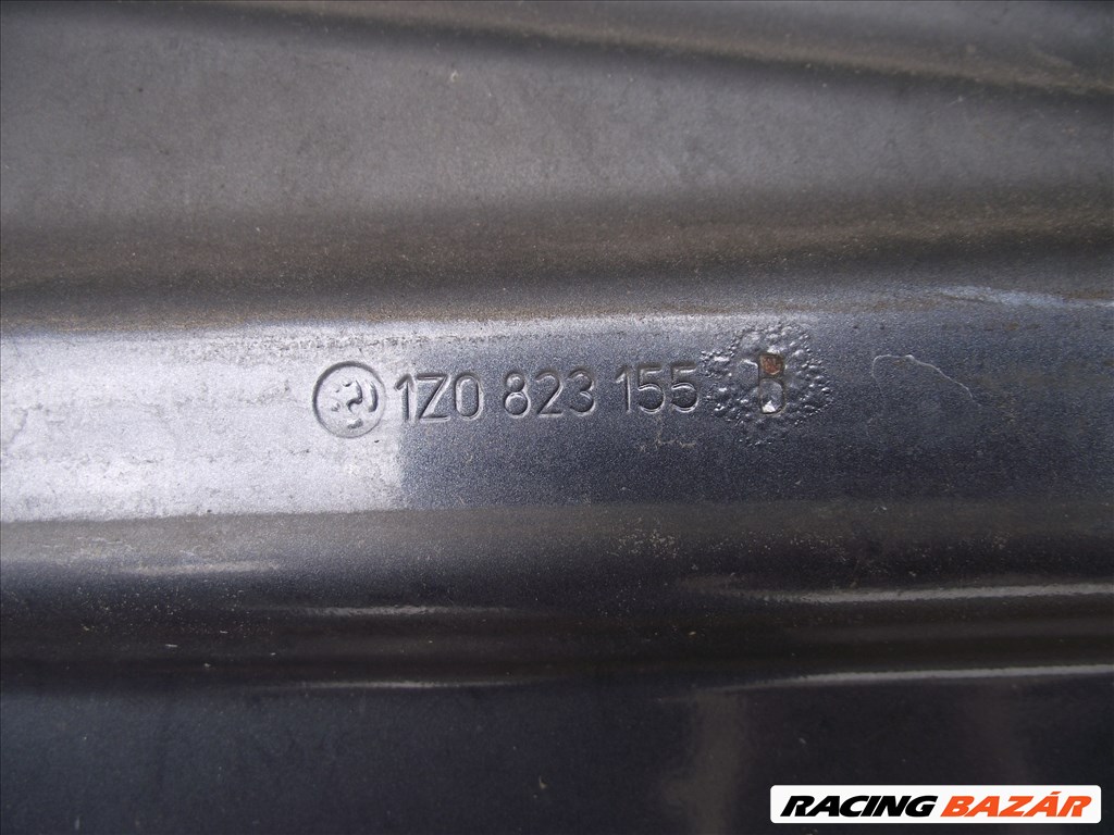 Skoda Octavia 2 motorháztető 2004-2012 1z0823155b 7. kép