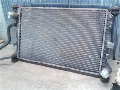 FORD FOCUS 98-04 Vízhűtő. radiátor