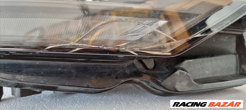 Audi A6 4K full led lámpa jobbos sérült 3. kép