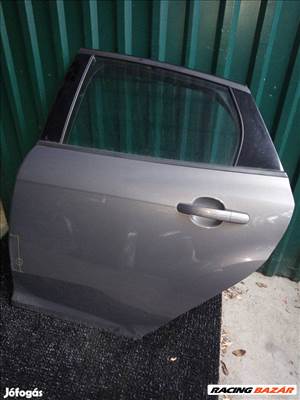 Ford Focus Mk3 bal hátsó ajtó