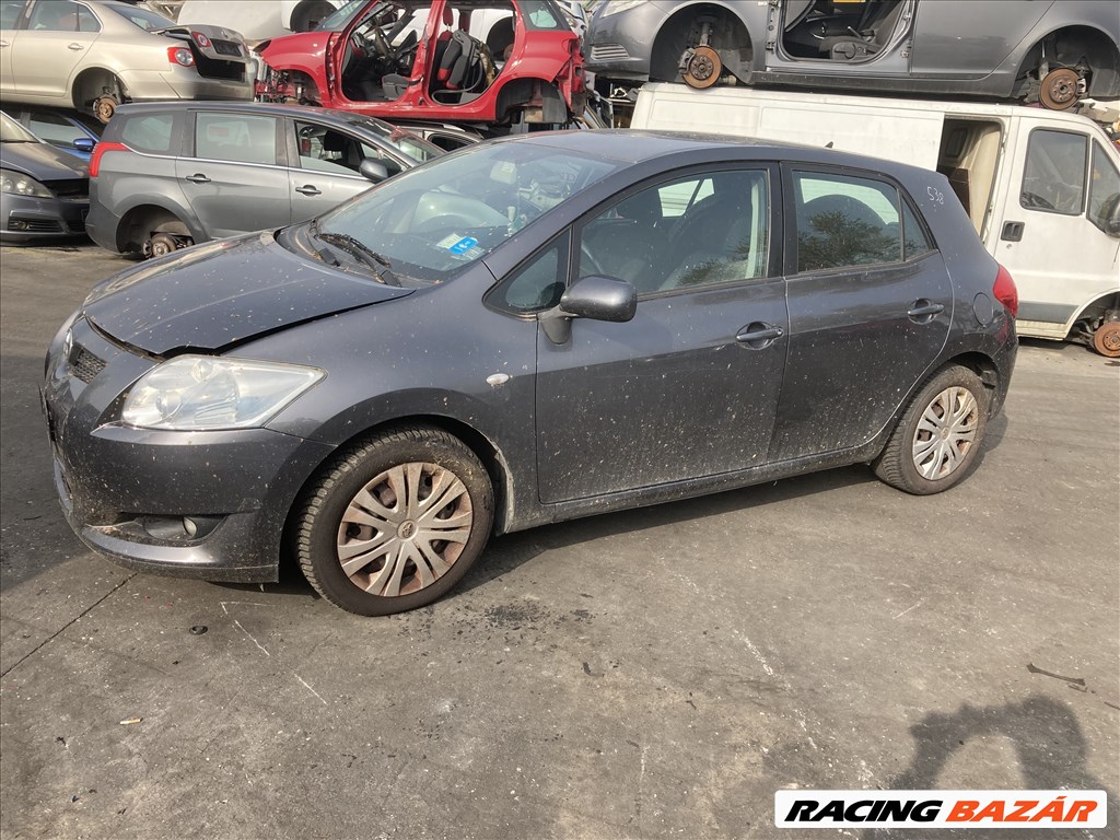 Toyota Auris (E150) 1.4 VTT-i Auris kipufogó dob cső  2. kép