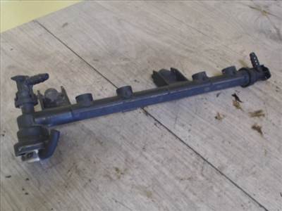 RENAULT CLIO 98-01 Injektor befecskendező híd 