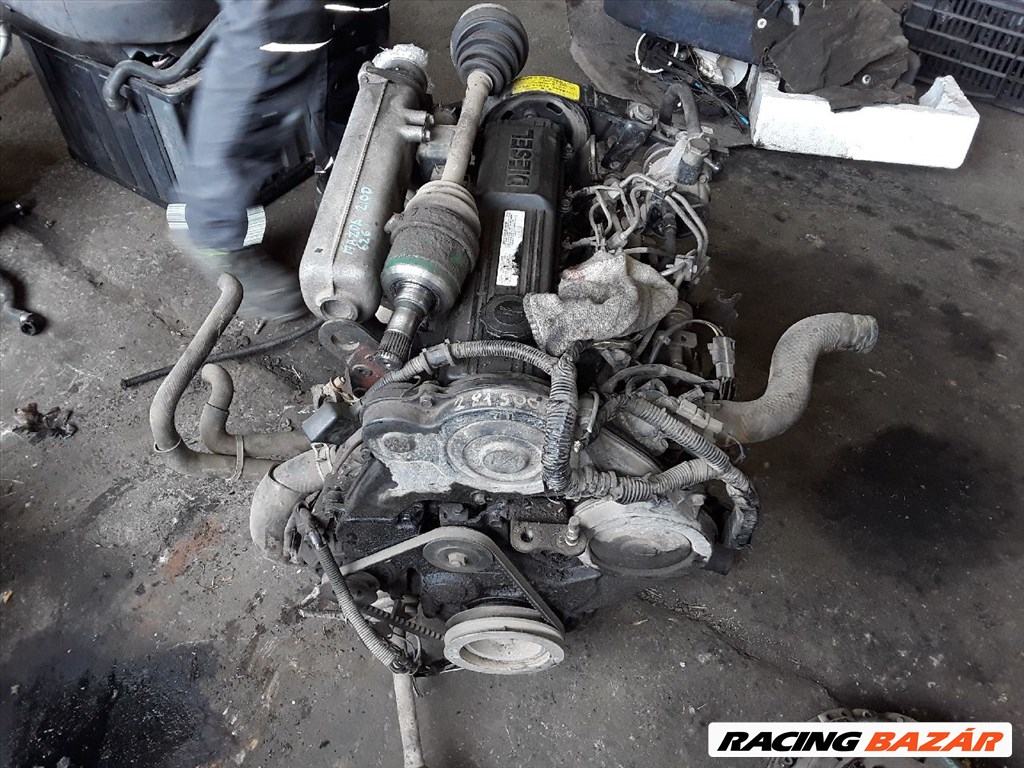 RFCX kódú Mazda 626 2.0 D komplett motor, váltóval 3. kép