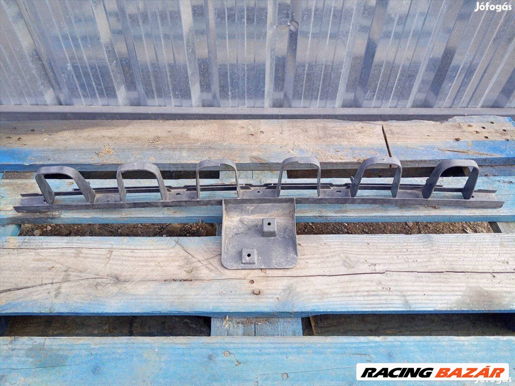 Ford C-Max Mk1 hátsó lökhárító tartó am51r17b86 1. kép