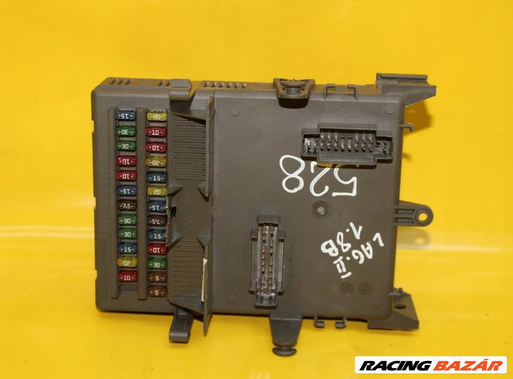 Renault Laguna II BSI modul biztosítéktábla 8200148810 3. kép