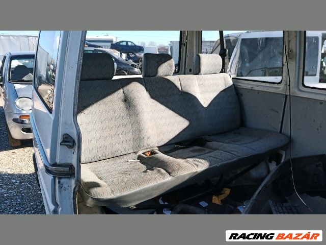 Volkswagen Transporter IV. busz bontott alkatrészei (23/1) 13. kép