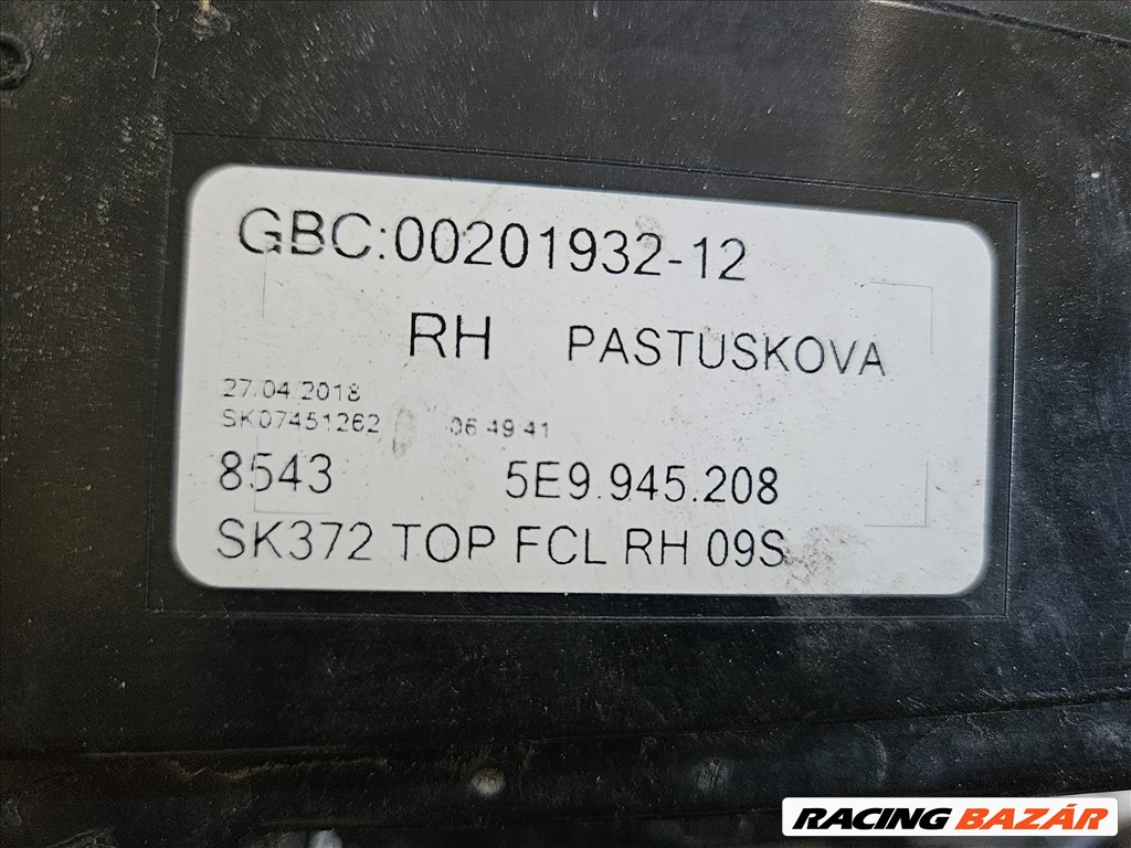 Skoda Octavia Combi jobb és bal  hátsó lámpa test. 5e9945207 5. kép