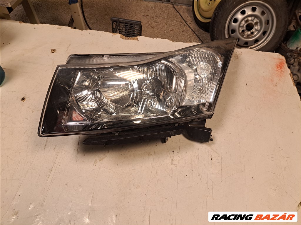 Eladó Chevi Chevrolet Cruze bal első lámpa / balos fényszóró 1. kép