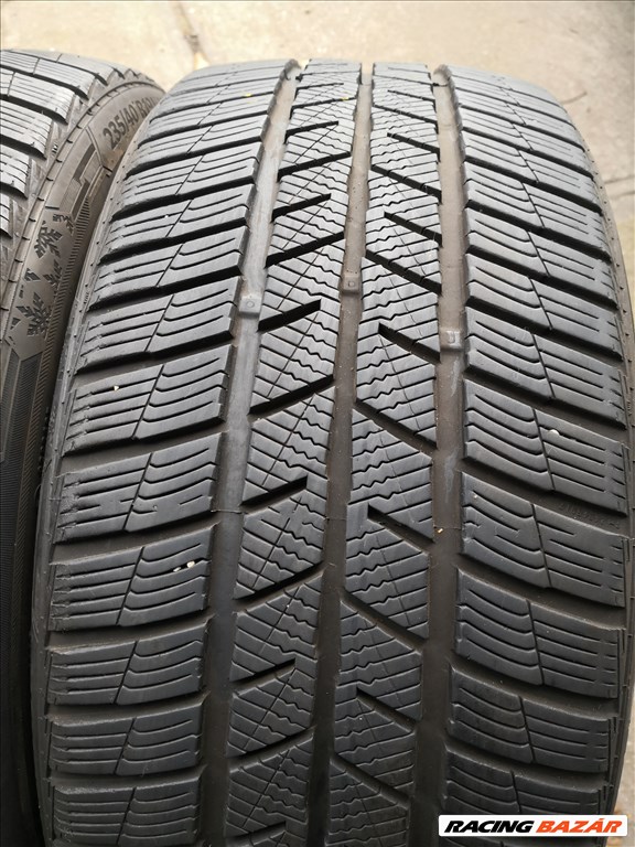 235/40R19 Barum téli gumi 5. kép