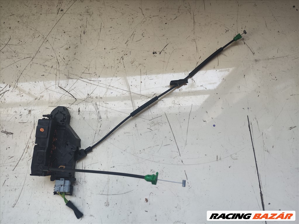 Citroën C3 Picasso jobb első ajtózár  9681725580 1. kép