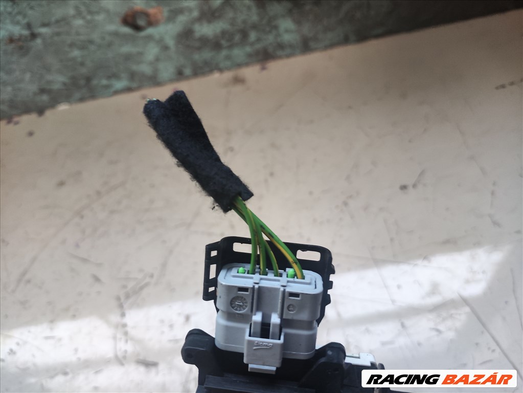 Citroën C3 Picasso jobb első ajtózár  9681725580 3. kép