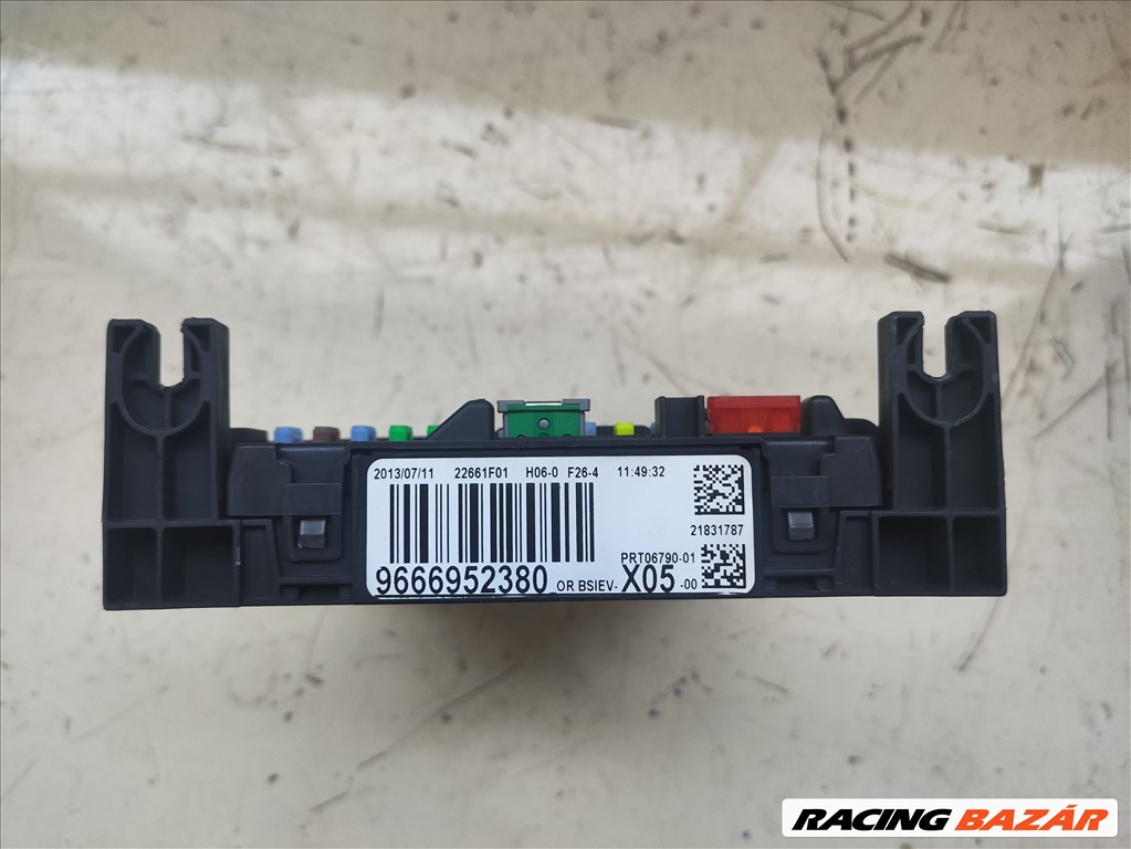 Citroën C3 Picasso utastér biztosítéktábla  9666952380 3. kép