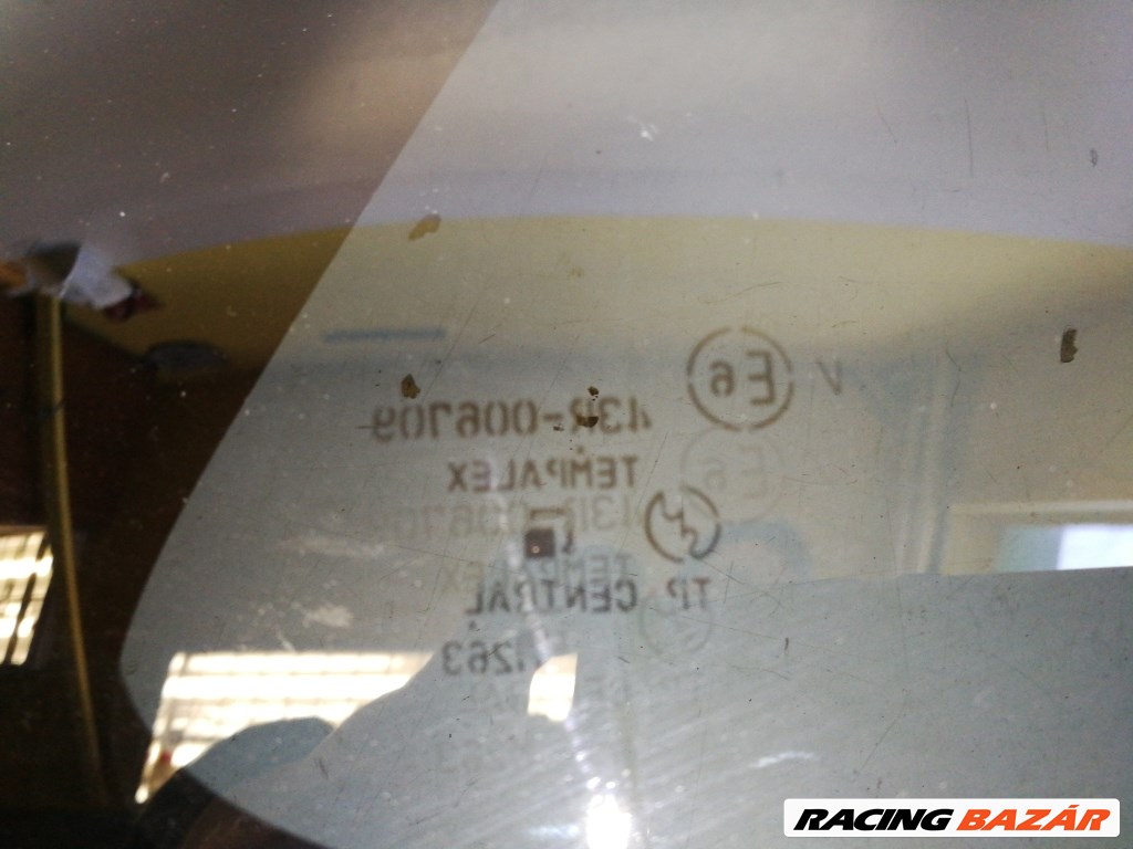 Suzuki SX4 jobb hátsó oldalfal üveg (karosszéria oldal üveg) 2. kép