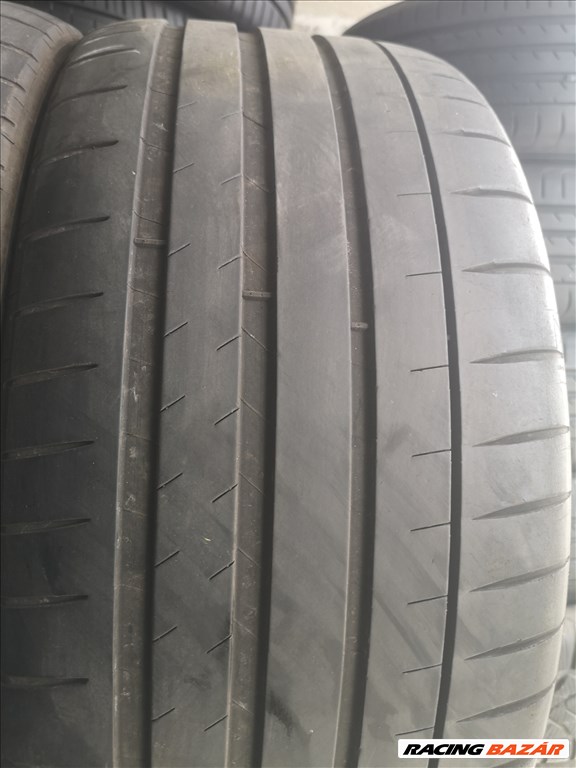  235/3520" 2db használt Michelin nyári gumi gumi 4. kép