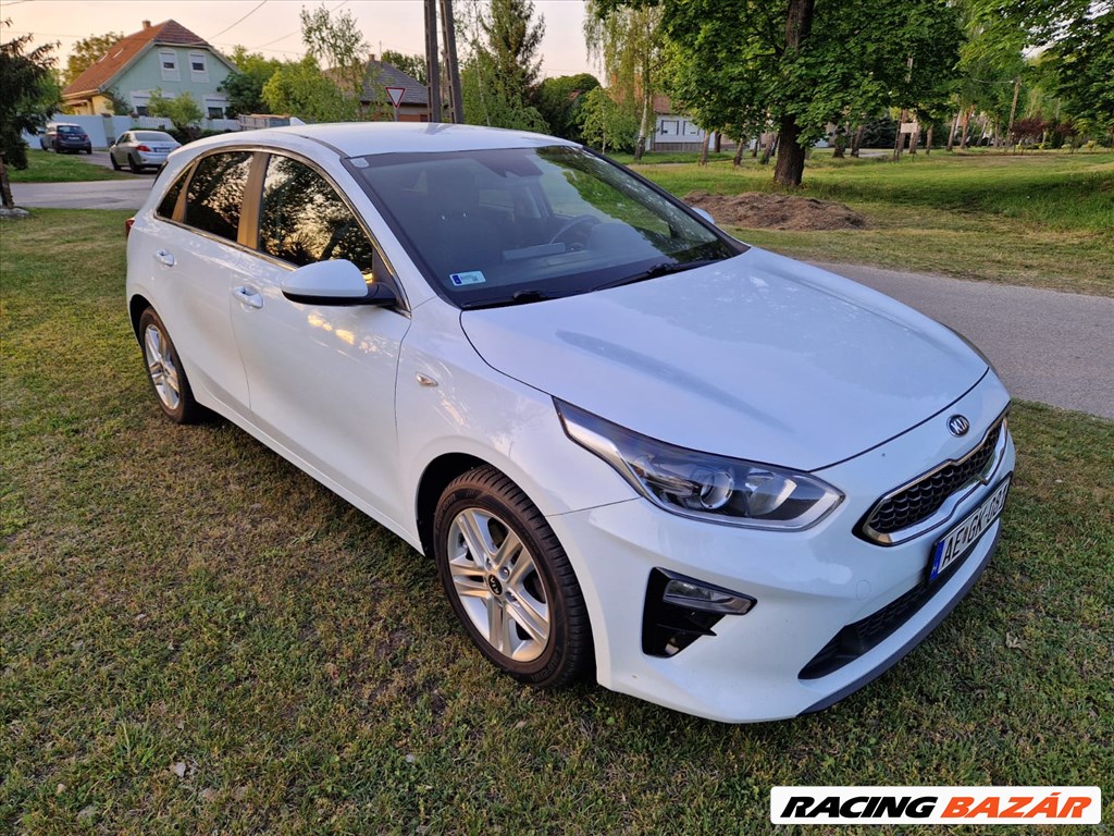 KIA CEE'D Ceed 1.6 CRDi LP Silver DIGIT KLÍMA/ÜLÉSFŰTÉS/KORMÁNYFŰTÉS/TEMPOMAT/NAGY NAVI 4. kép