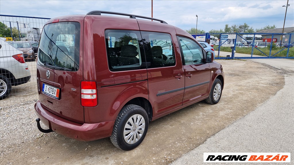 Eladó Volkswagen Caddy 1.6 TDI (1598 cm³, 102 PS) (Typ 2K) 4. kép