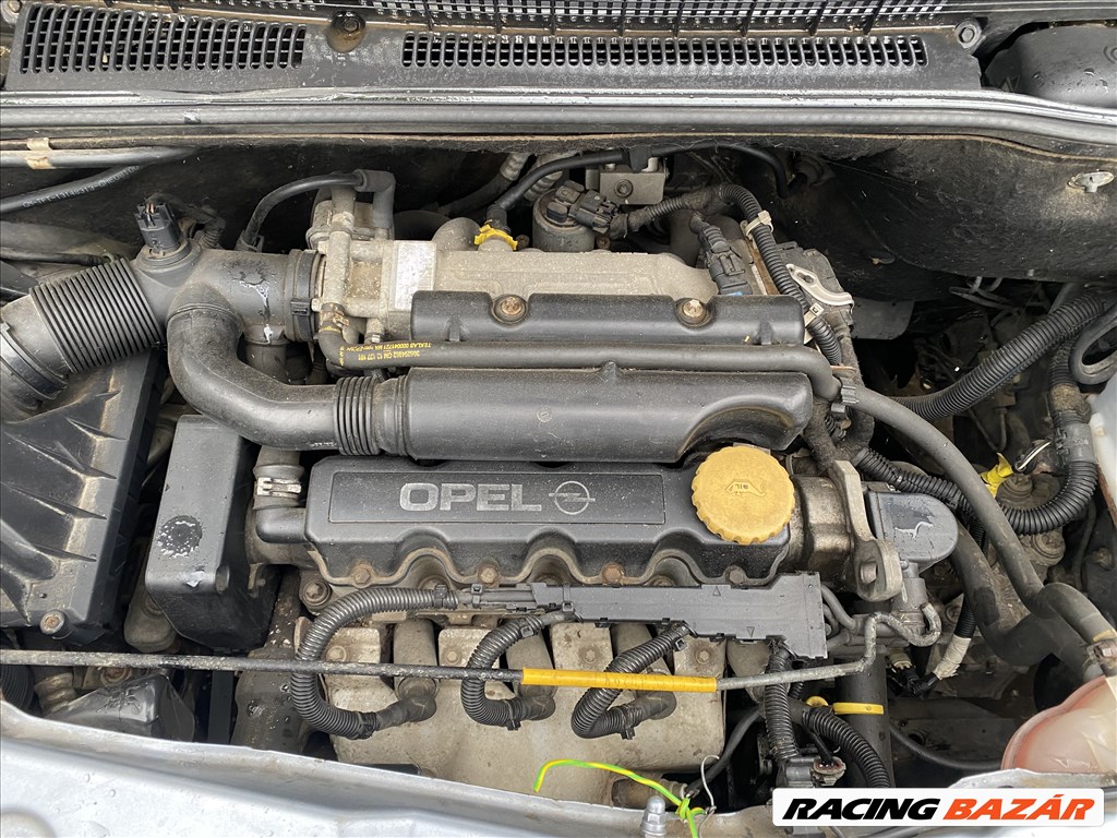 Opel Meriva 1.6i bontott alkatrészei 4. kép