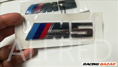 BMW M5 logó króm vagy matt fekete