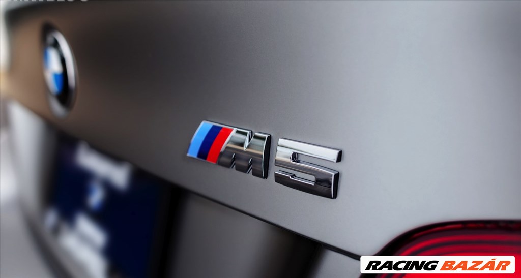 BMW M5 logó króm vagy matt fekete 3. kép