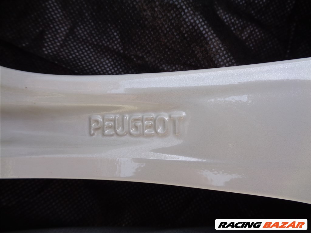 Peugeot RCZ Gyári alufelni 18-as, nagyon szép újszerű állapotban eladó. 7. kép