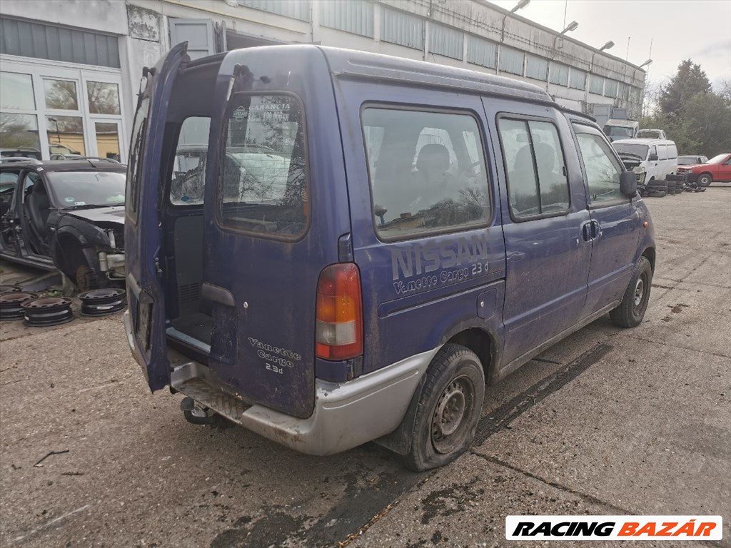 Nissan Vanette III tolóajtó  4. kép