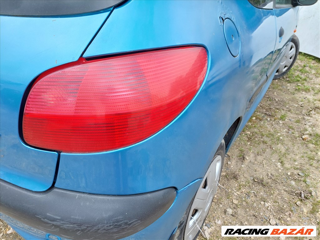 Peugeot 206 jobb hátsó lámpa  1. kép