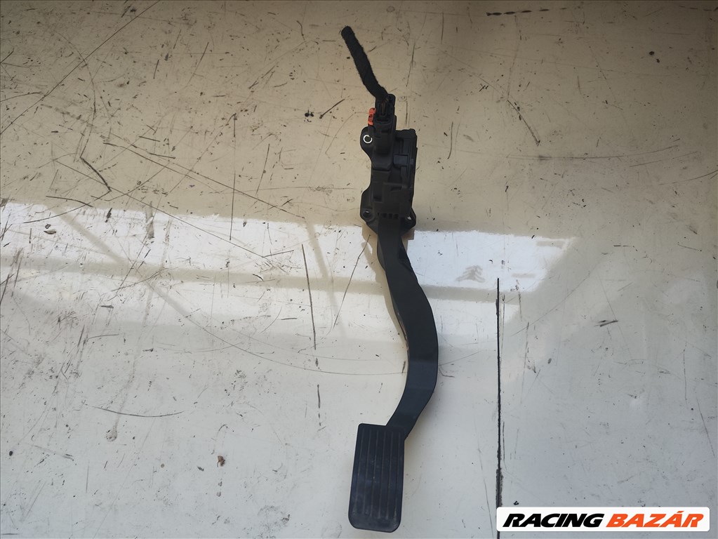 Citroën C3 Picasso elektromos gázpedál  9681383980 1. kép