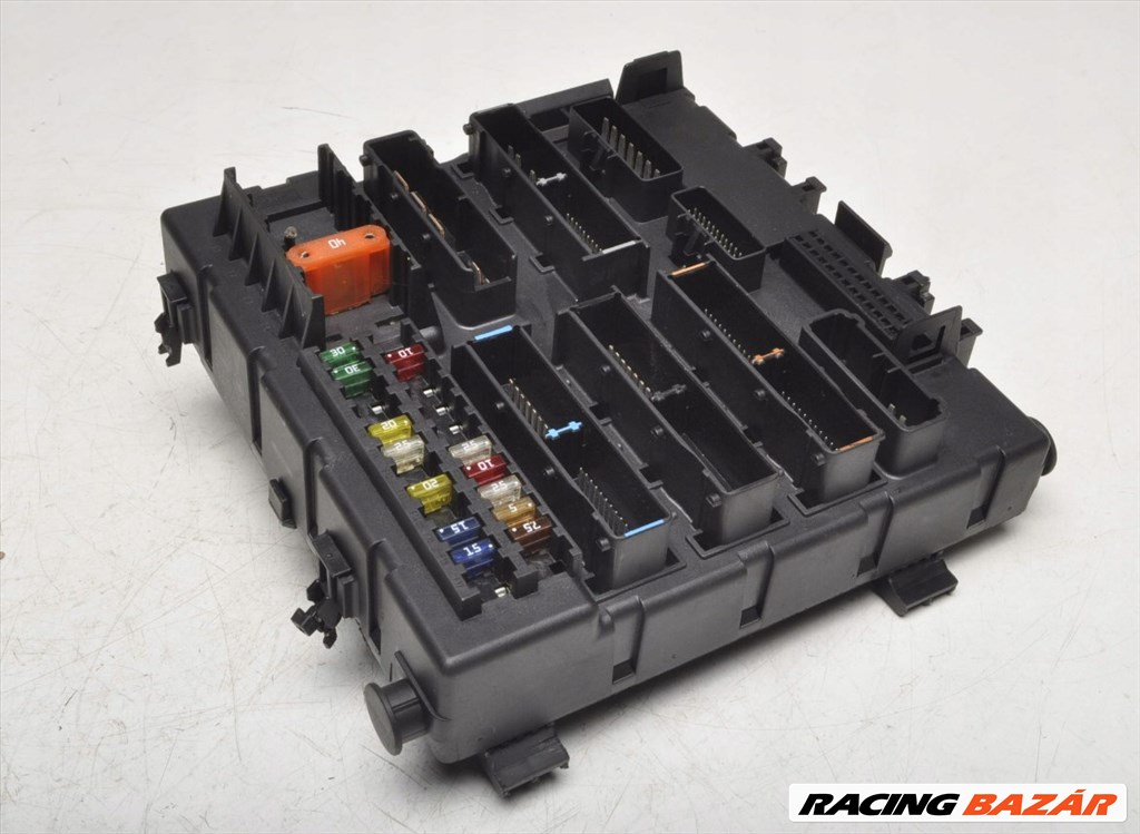 Opel Vectra C BSI modul biztosítéktábla 13189925 1. kép