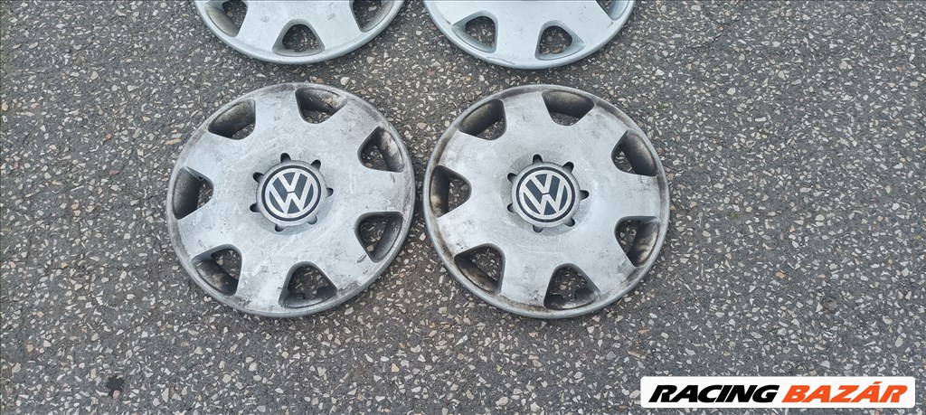 Volkswagen Polo 14" "körmös" dísztárcsa szett eladó! 6Q0601147M  3. kép
